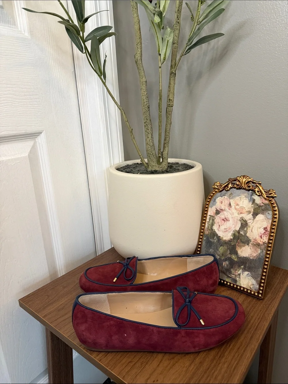 Crown & Ivy Burgundy Suede Bow Loafers | Size 7.5 | Quiet Luxury Fall Flats